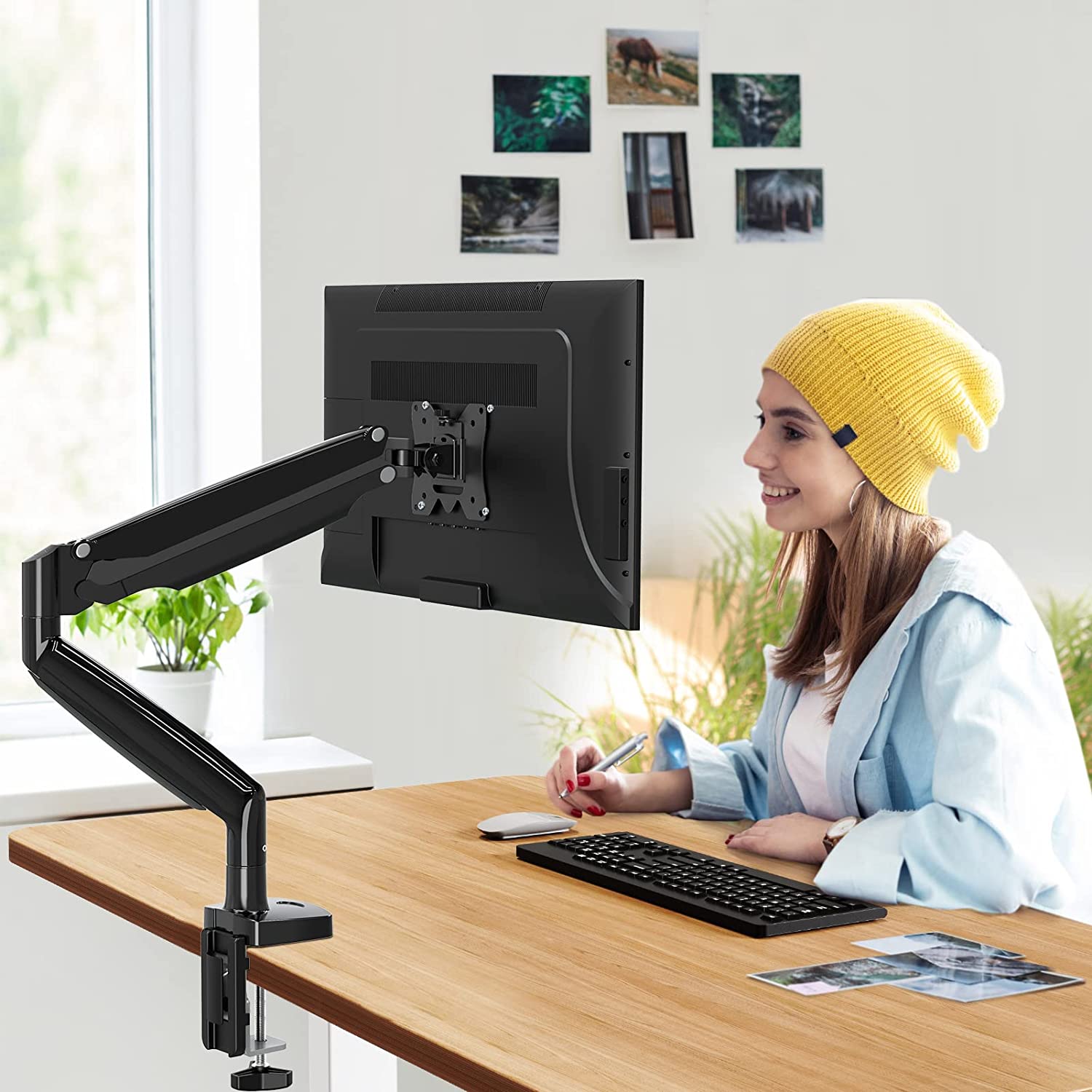Ultrawide Single Monitor Desk Mount for Max 35'' Monitors MP7007